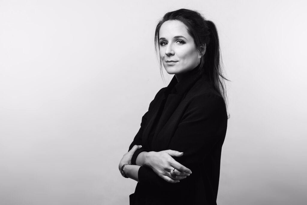 Claudia Pfammatter, freischaffende Kostümbildnerin aus Visp, Wallis, Schweiz (Kostüm, Theater)