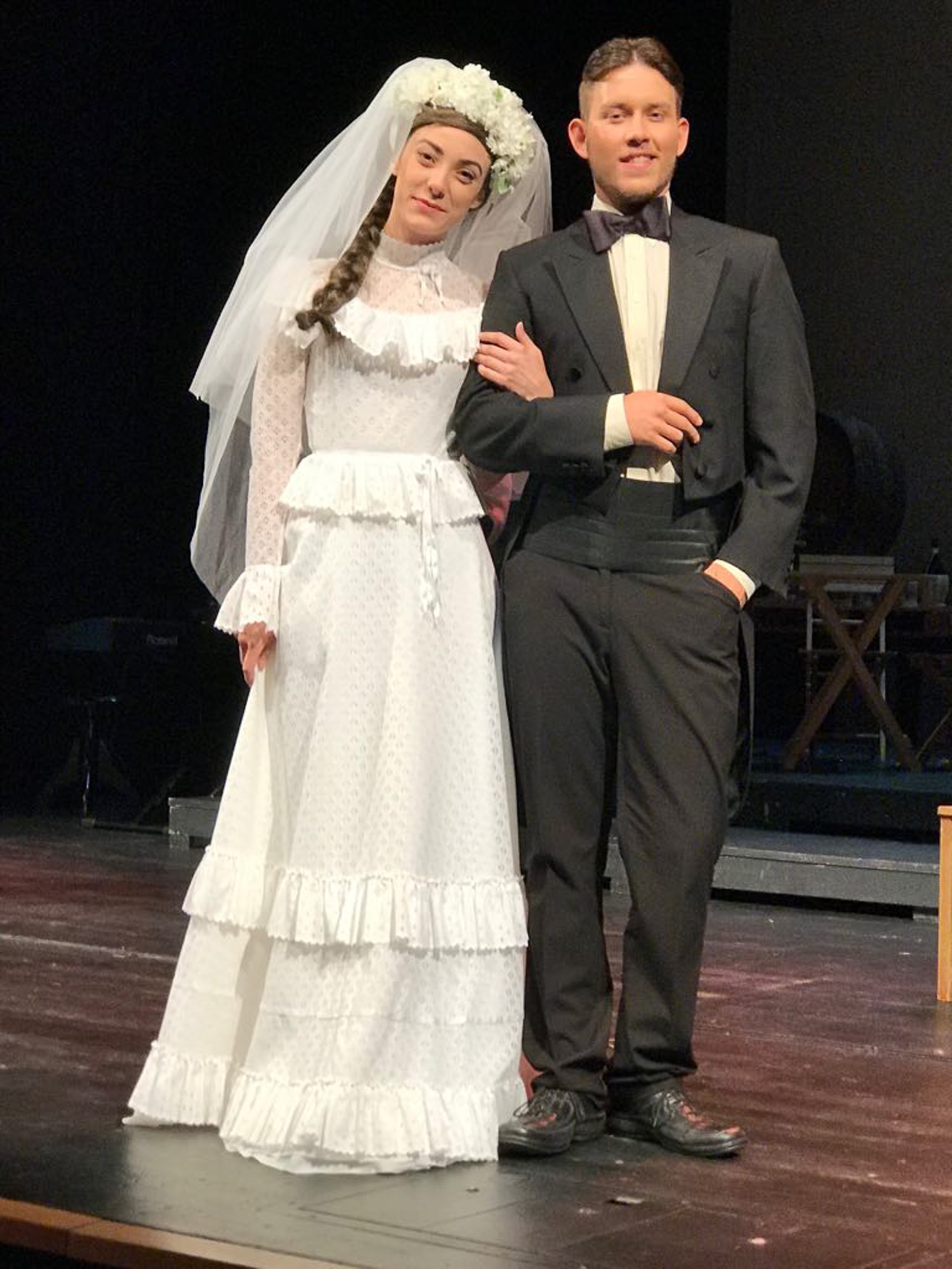 Dällebach Kari, LaPoste, Visper Theater, Visp, Kostüm, Kostümbild, Claudia Pfammatter, Design, Konzept, Entwurf